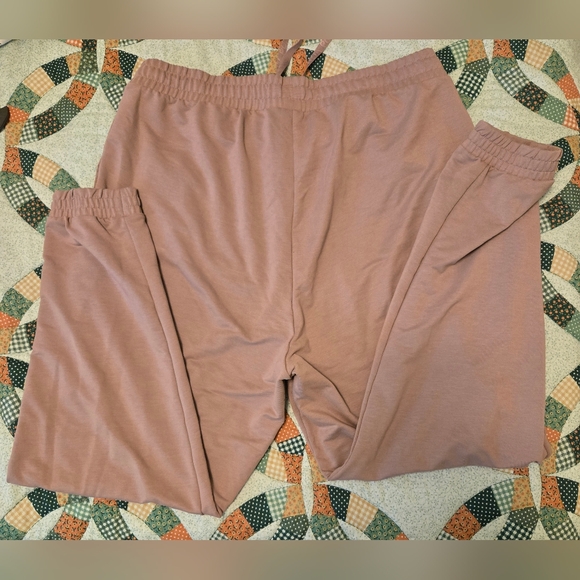 Pink Puma Joggers XL - Picture 5 of 5